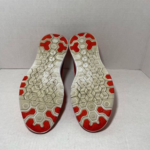 Nike Free TR Flyknit Red Sneakers Women Sz 9 - Picture 6 of 6